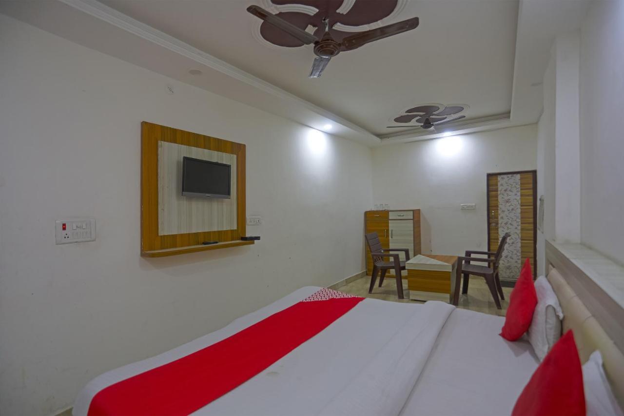 Oyo Flagship 79289 Hotel Grand Keshav Ghaziabad Esterno foto