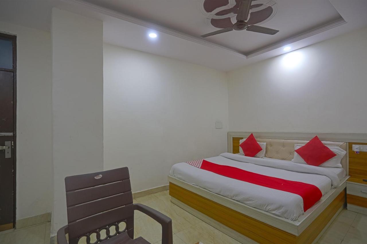 Oyo Flagship 79289 Hotel Grand Keshav Ghaziabad Esterno foto
