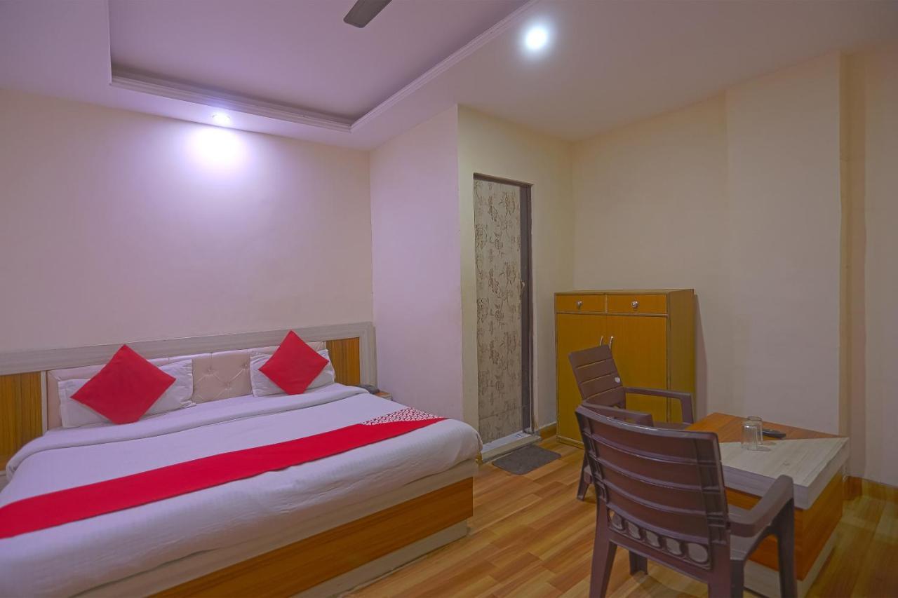 Oyo Flagship 79289 Hotel Grand Keshav Ghaziabad Esterno foto