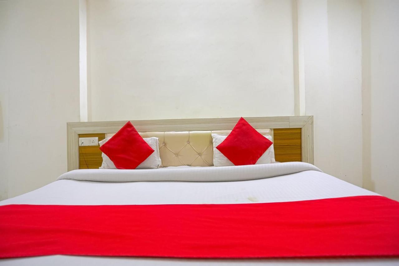 Oyo Flagship 79289 Hotel Grand Keshav Ghaziabad Esterno foto